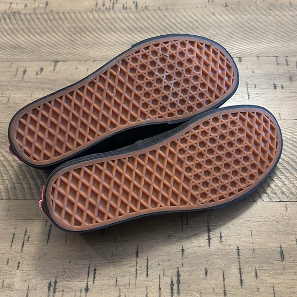 All black Vans 5Mens 6.5Women - Picture 3 of 4